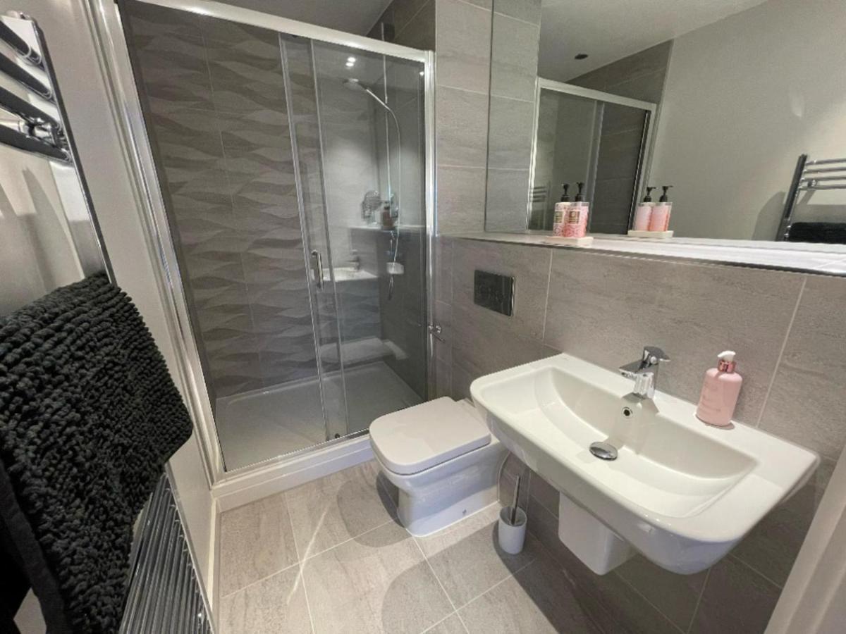 Stunning 2-bed In With Parking Leilighet Bristol